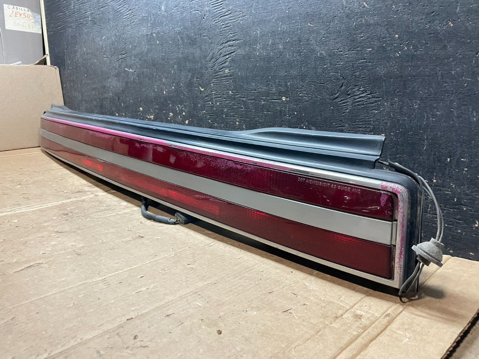 1986 to 1987 Buick Somerset Skylark Trunk Rear Center Tail Light Panel Z5859 PS1