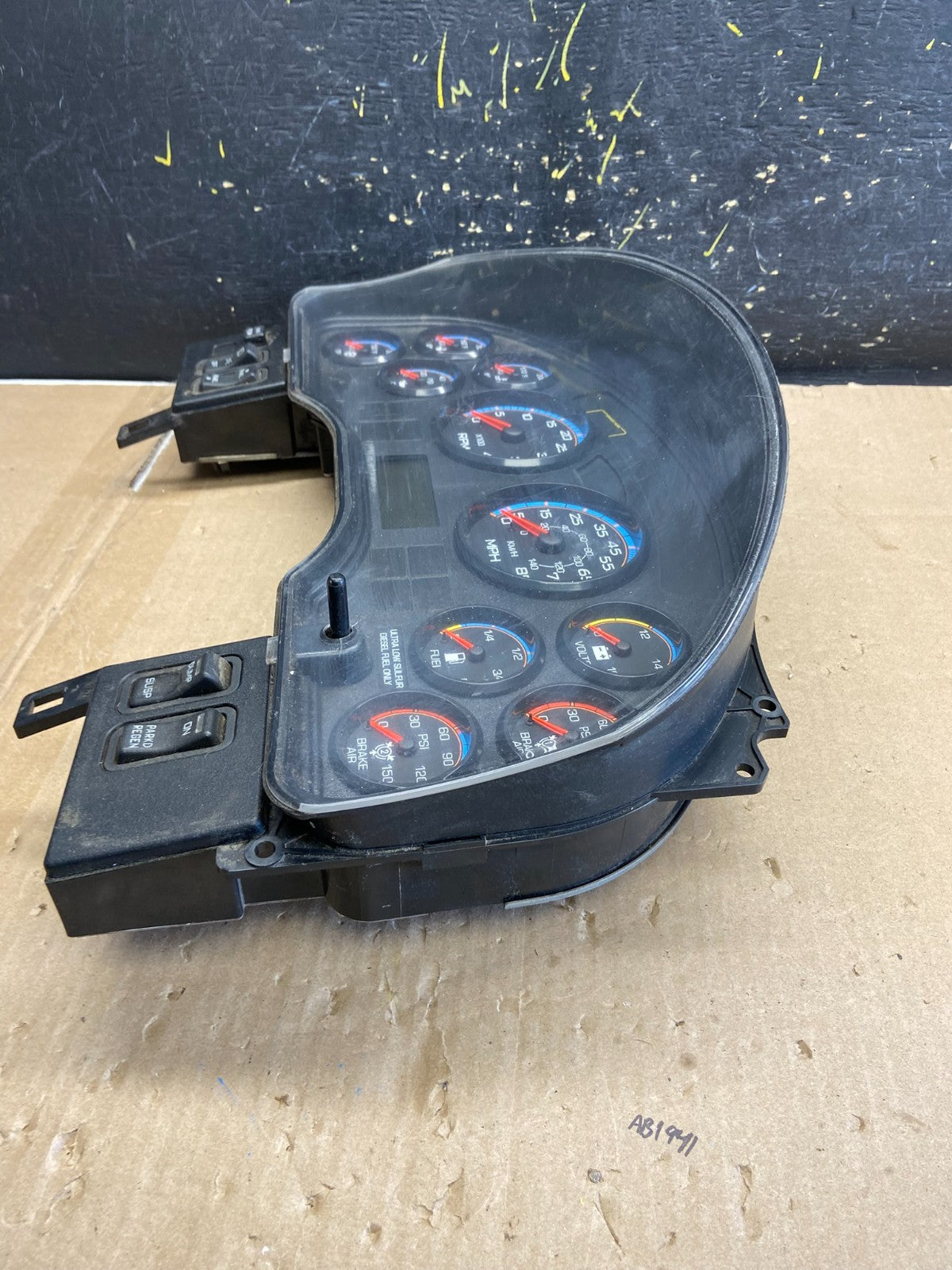 2010-2016 International DURASTAR Speedometer Cluster P/N 3686399c91 AB2032 DG3