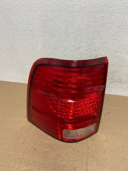 2002 to 2005 Ford Explorer Left Driver Lh Side Tail light AE5004 LK0