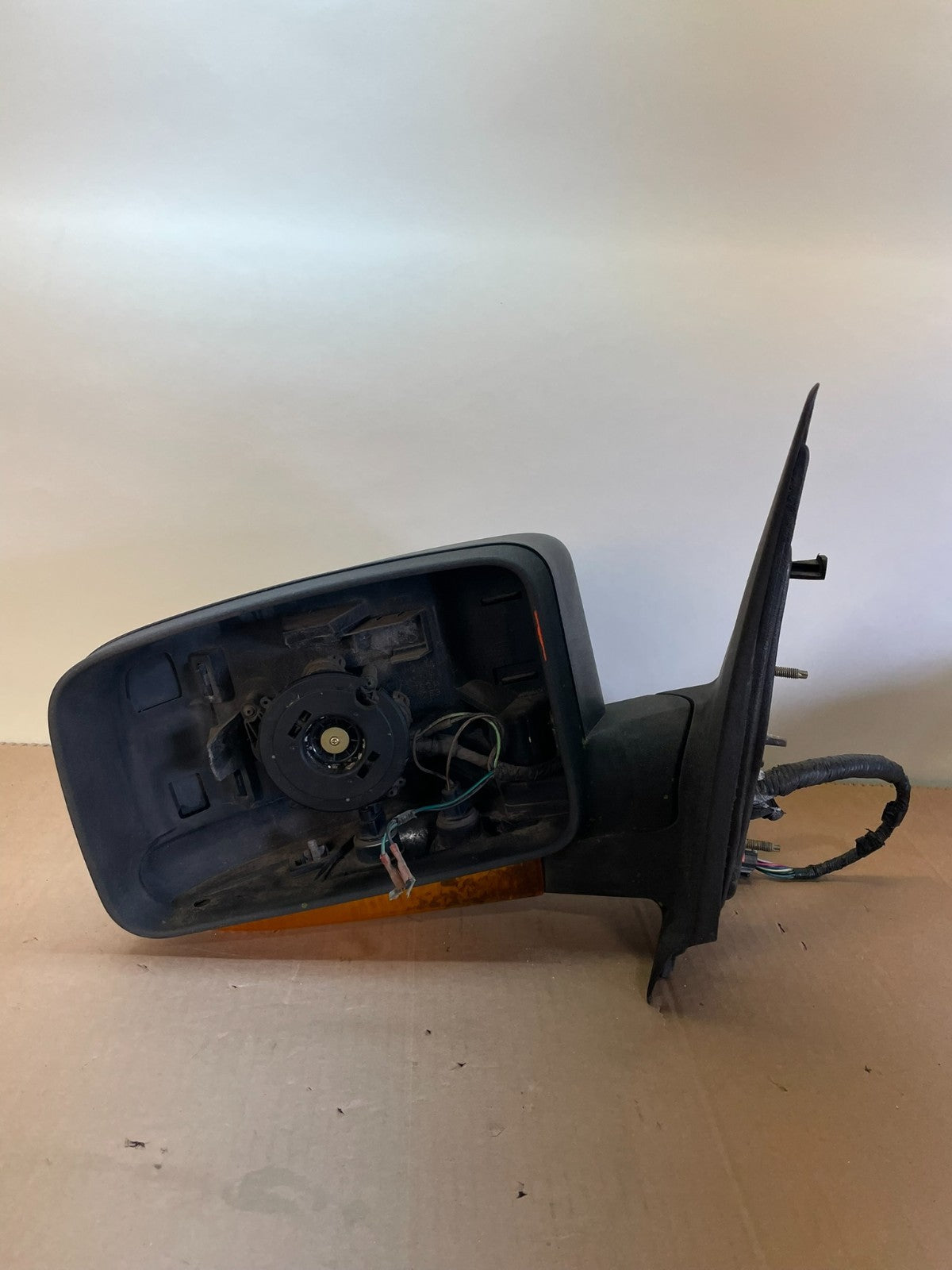 2003-2006 Ford Expedition Left Driver LH Turn View Door Heated Mirror AH8591 DG6