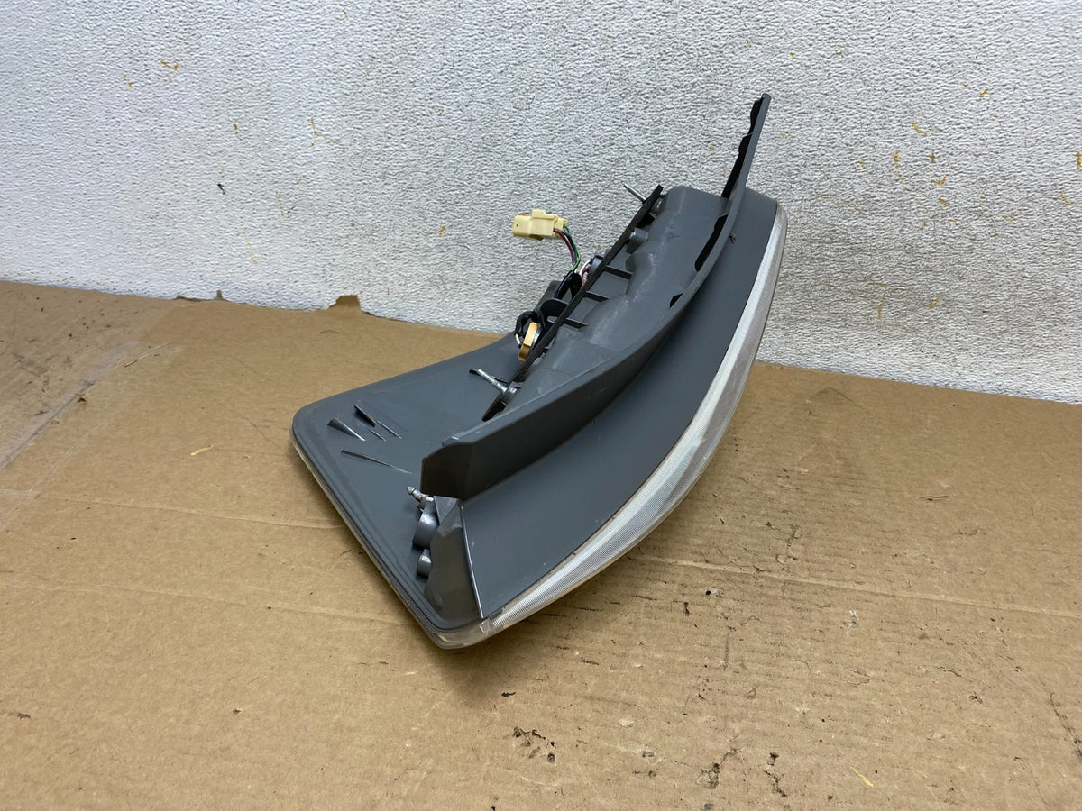 2012 2013 2014 Toyota Prius V LED Left Driver LH Tail Light AH8117 DW4