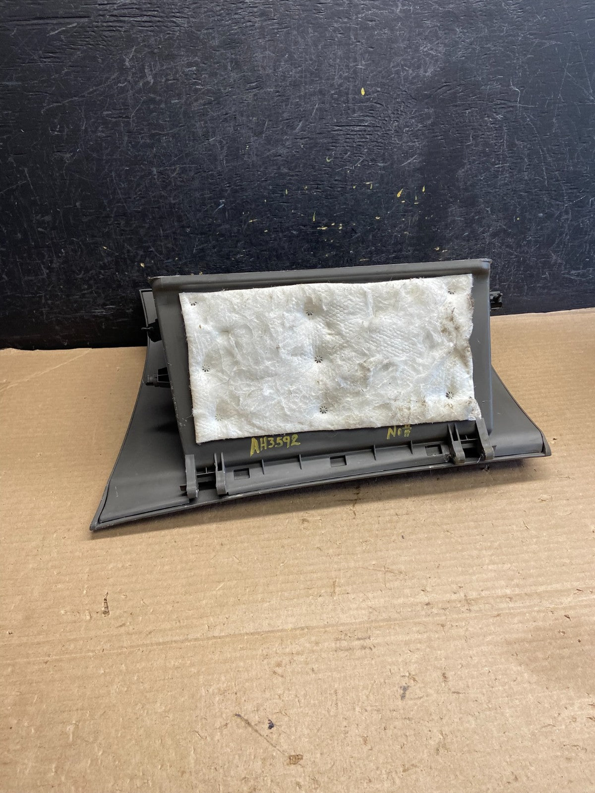 2009 to 2010 Hyundai Sonata Glove Box AH3592 PS4