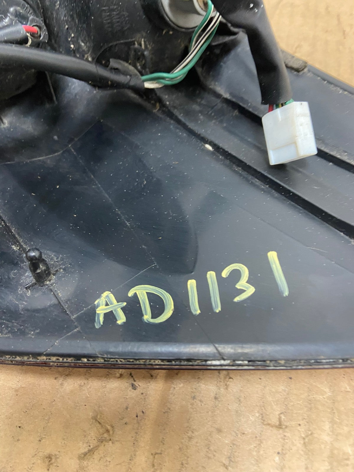2001 to 2004 Toyota Sequoia Left Driver Lh Side Tail Light AD1131 LK6