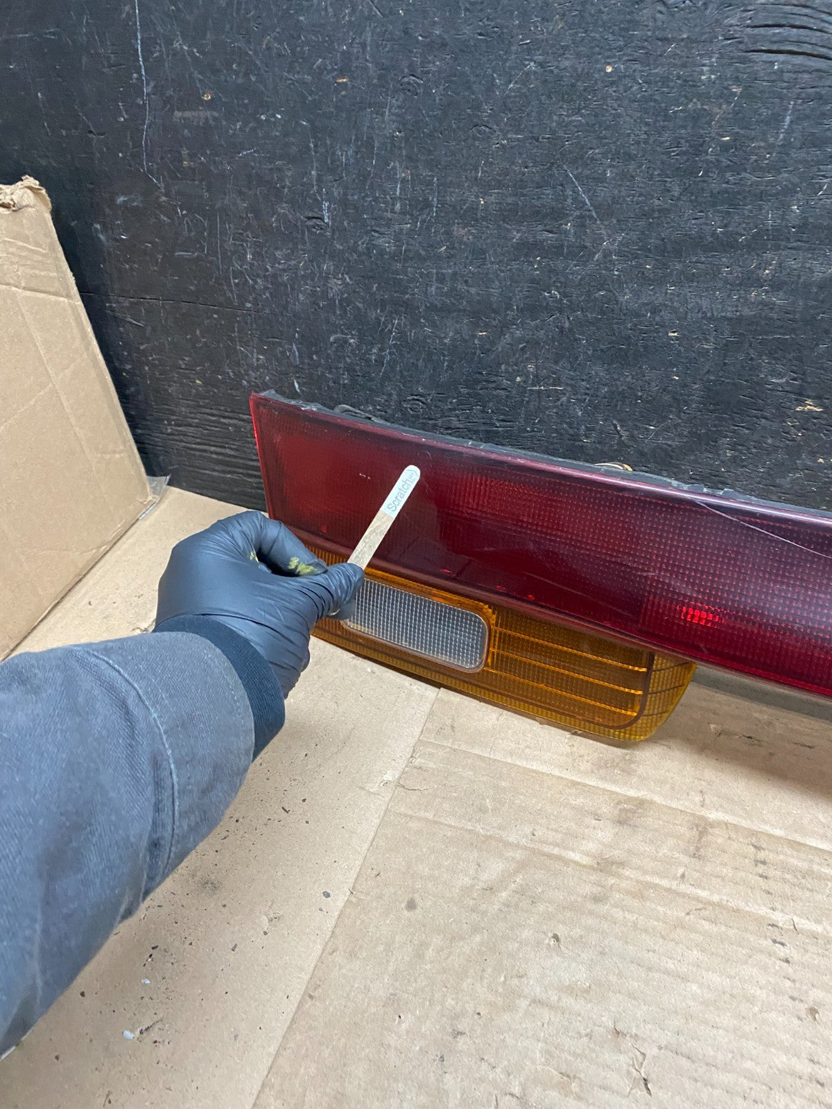 1995 to 1996 Subaru Legacy Wagon Trunk Mounted Center Tail Light Panel V3377 DG4