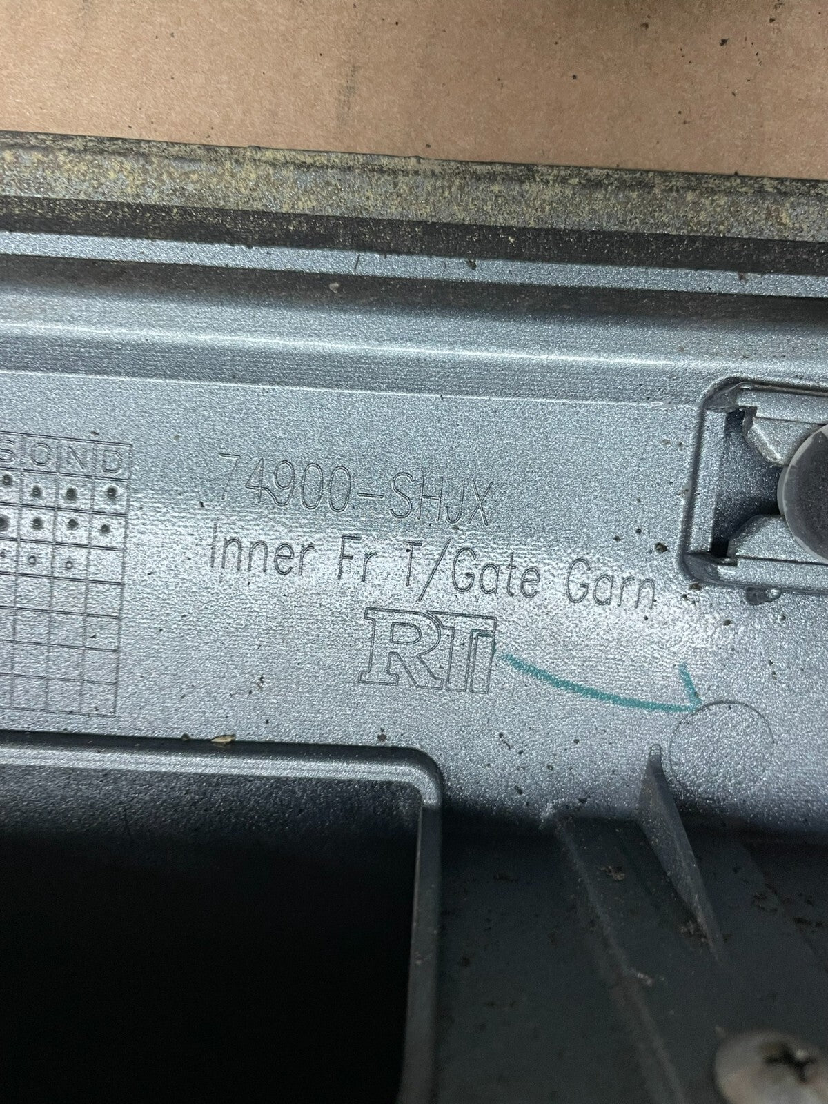 2008 2009 2010 Honda Odyssey Rear Trunk Spoiler Gate L9243 DG11