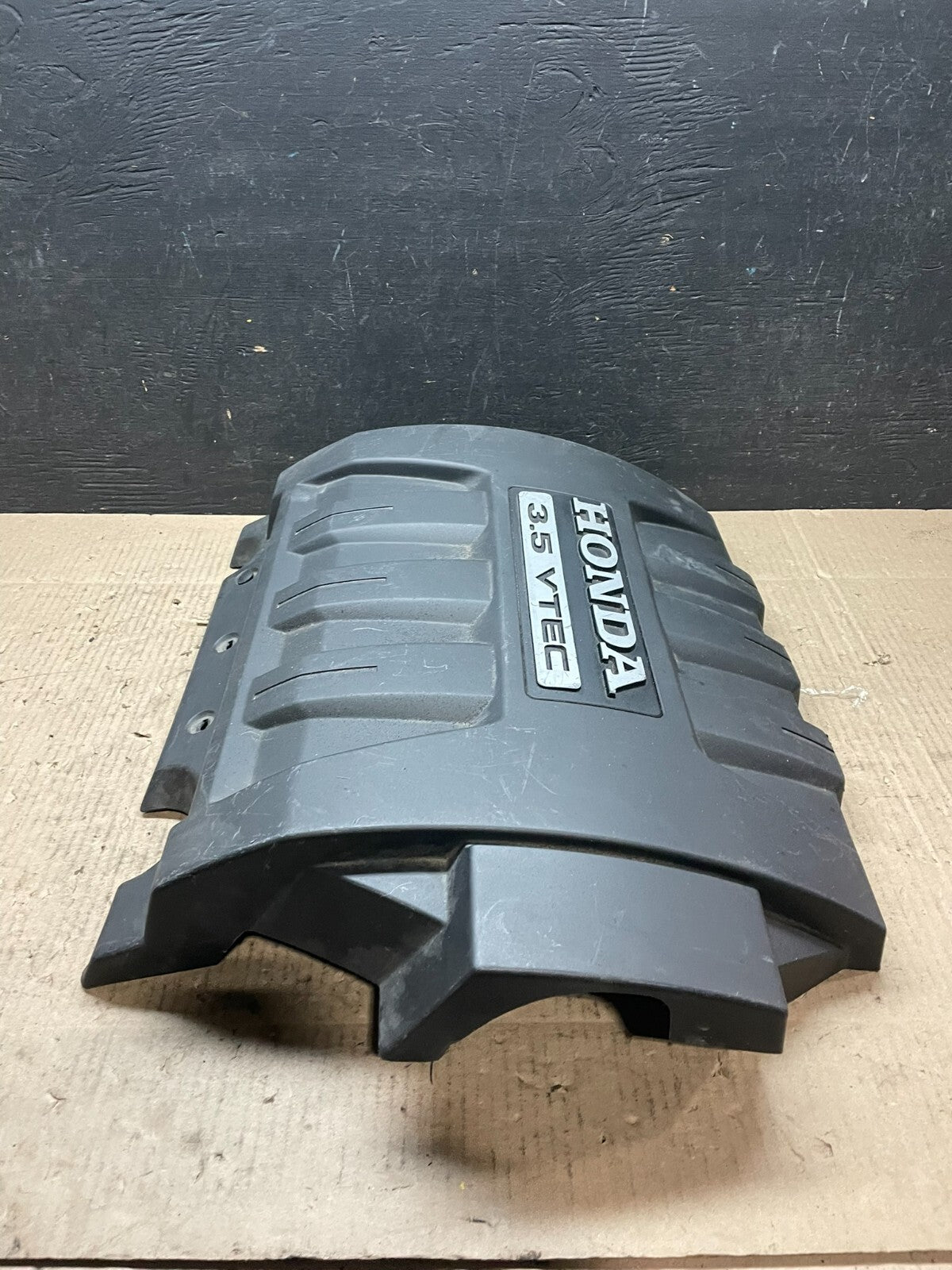 2006 to 2008 Honda Pilot Black Engine Cover OEM 3.5L I7770 DG3