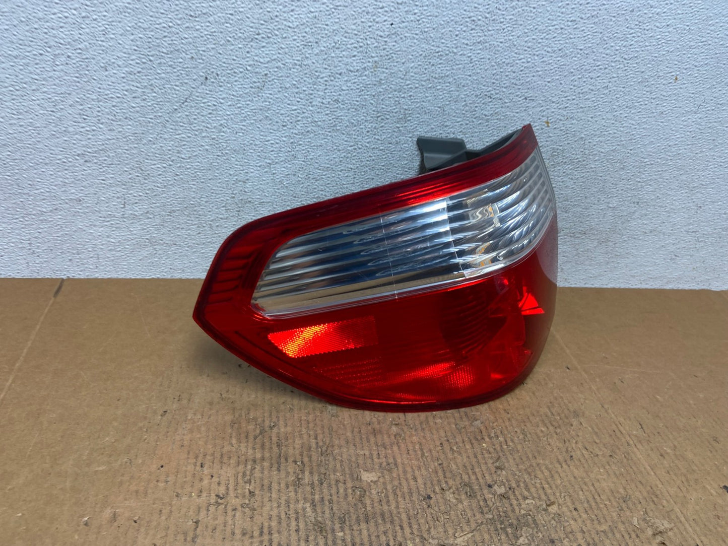 2005 2006 2007 Honda Odyssey Left Driver LH Side Tail Light AE2632 LK2