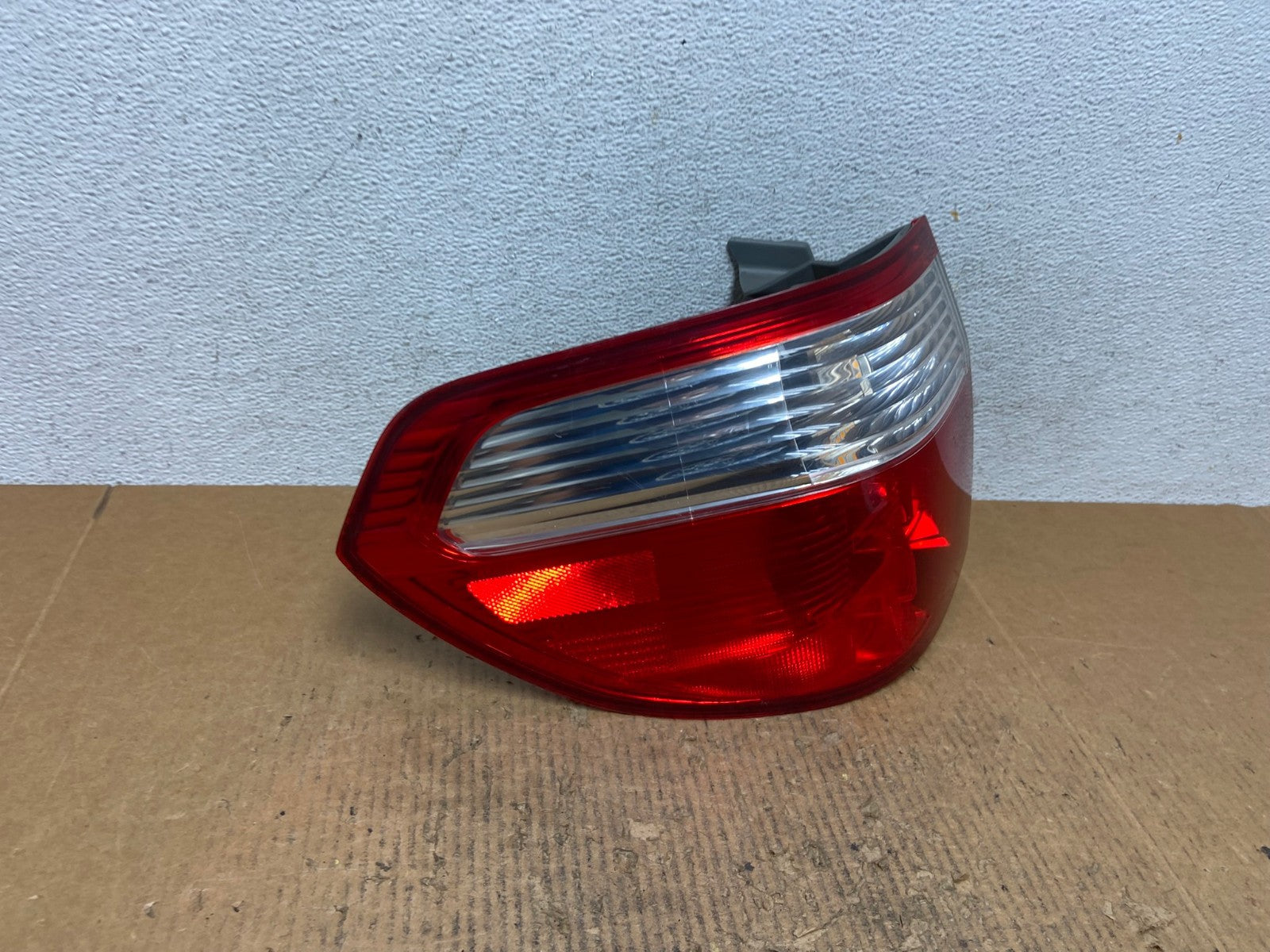 2005 2006 2007 Honda Odyssey Left Driver LH Side Tail Light AE2632 LK2