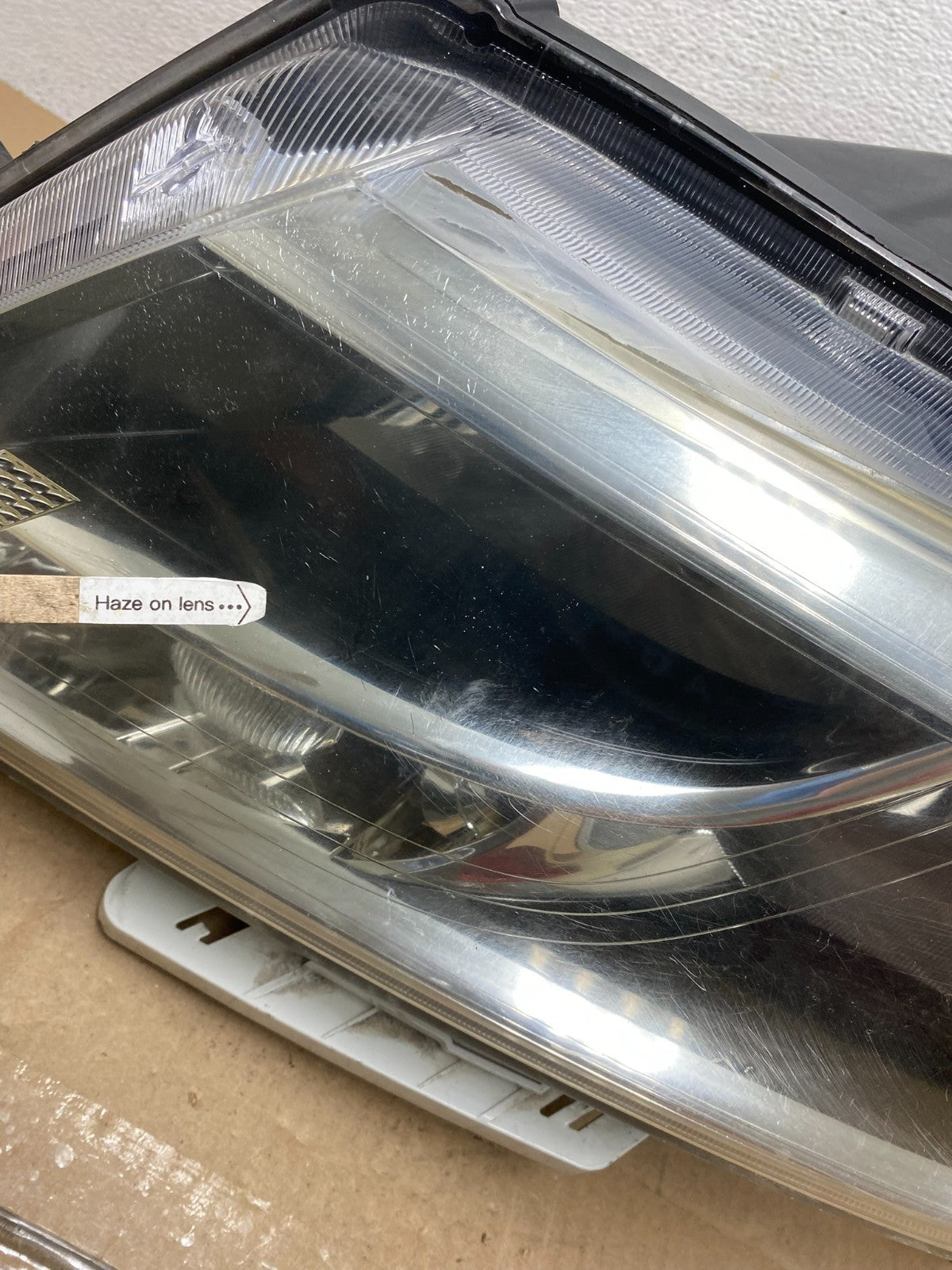 2013 to 2016 Nissan Pathfinder Left Driver LH Side Headlight Halogen AE67595