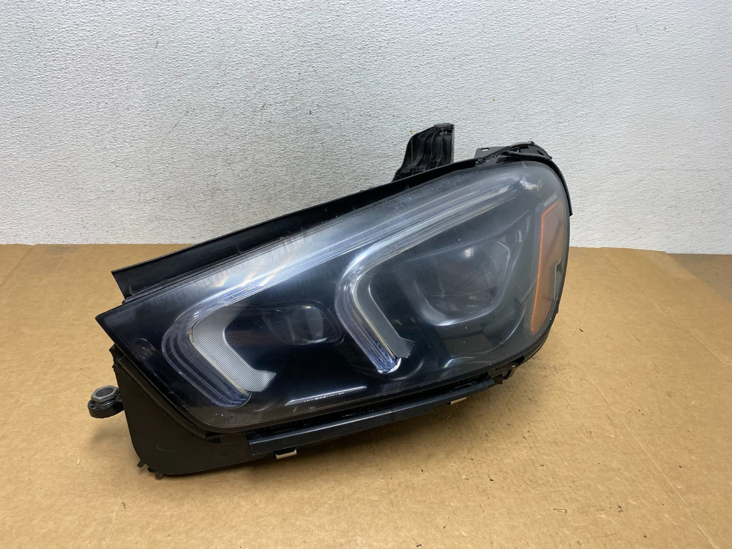 2020 to 2023 Mercedes GLE350 GLE450 Left Driver Adaptive LED Headlight AE3057 DG2