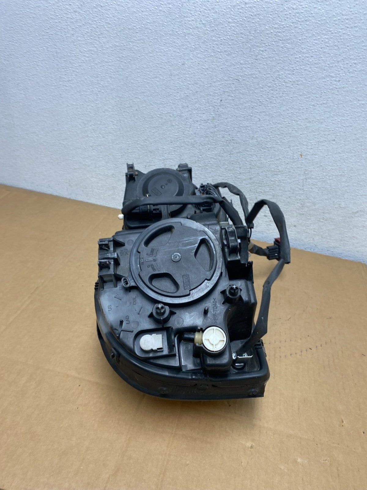 2008 - 2014 Volvo XC90 Left Driver Projector Headlight Xenon AD0734 DG8