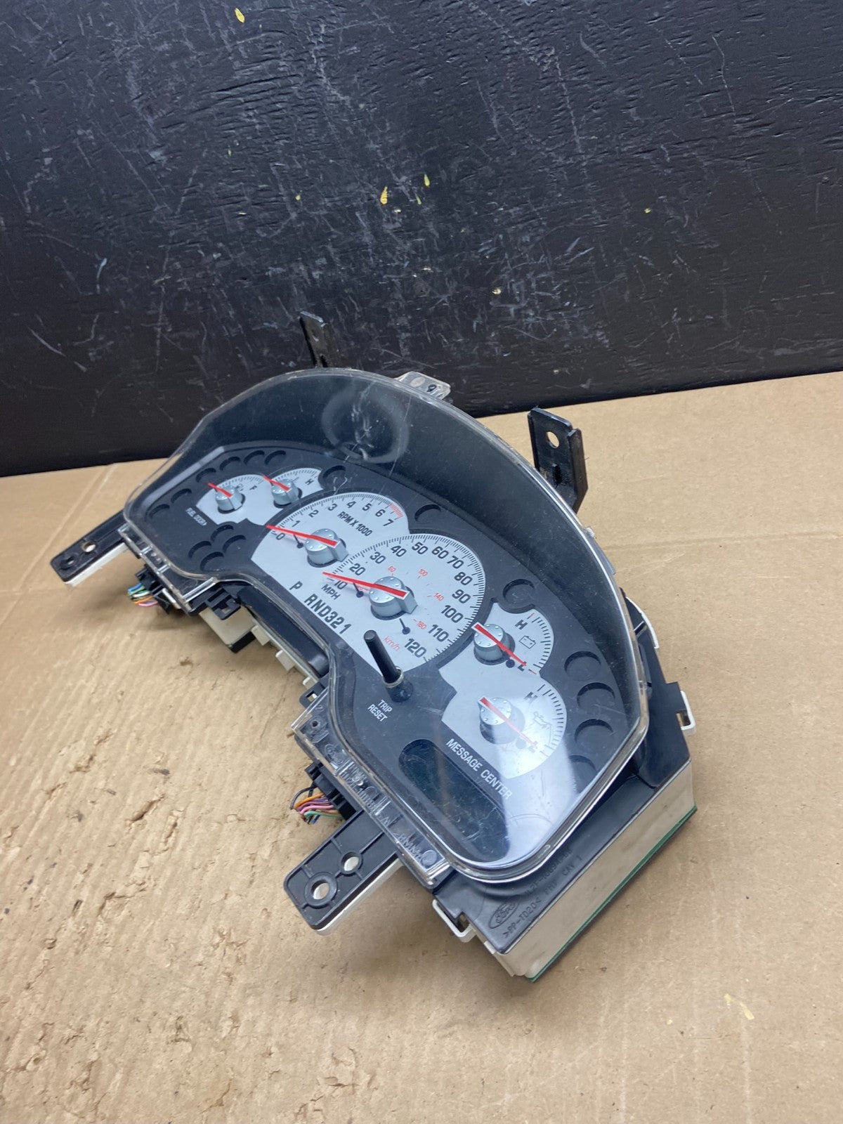 2002 Mercury Mountaineer MPH Instrument Cluster Speedometer OEM AB9748 DG2