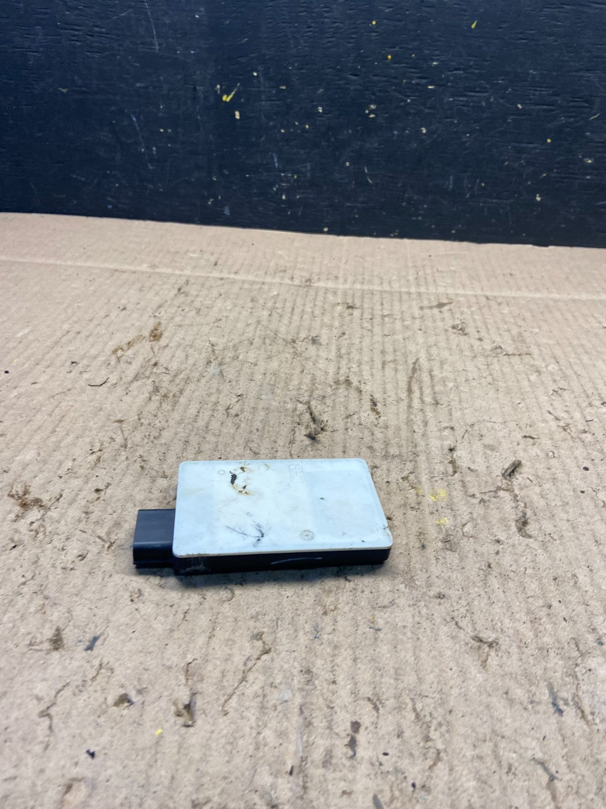 2016 - 2017 Chevrolet GMC Cadillac Rear Bumper Blind Spot Radar Q0967 DG2