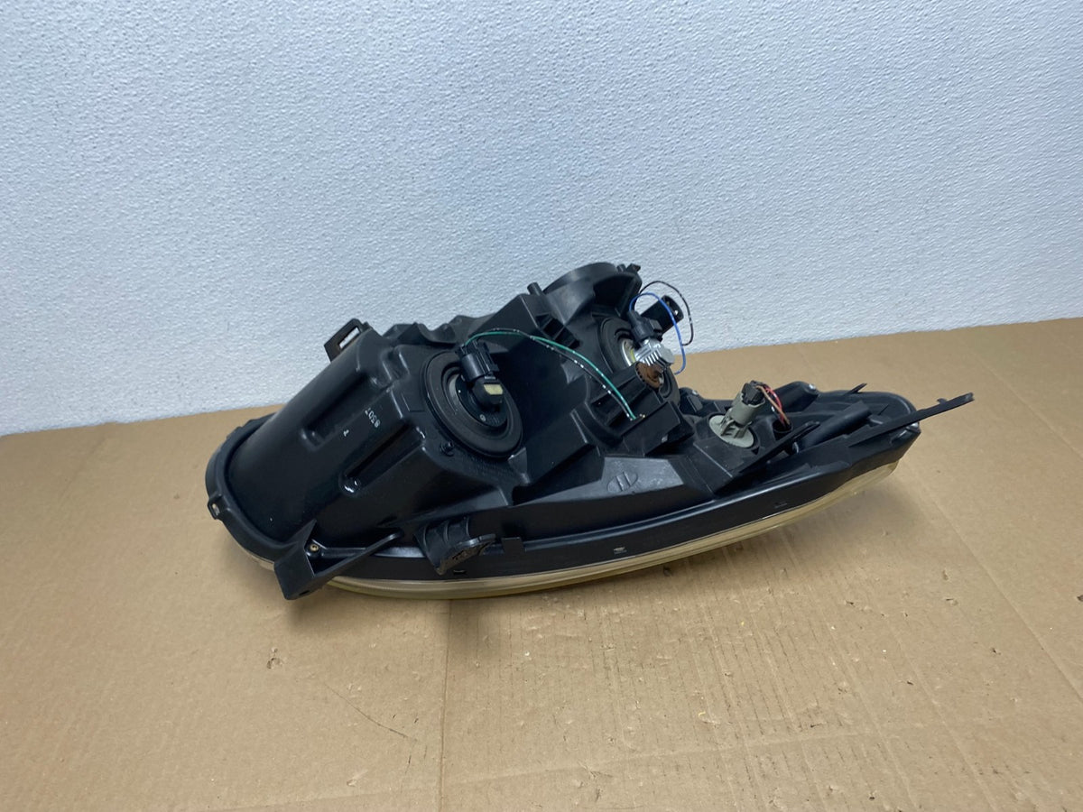 2008 to 2013 Nissan Rogue Left Driver LH Halogen Headlight AB8134 DW5