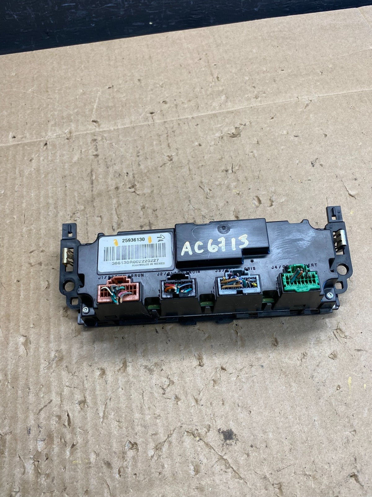 2007-2011 GMC Yukon Tahoe Automatic Climate Temperature Temp Control AC6713 DG5