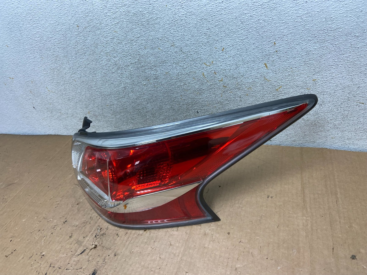 2013 2014 2015 Nissan Altima Right Passenger RH Side Tail Light AI9131 LK1