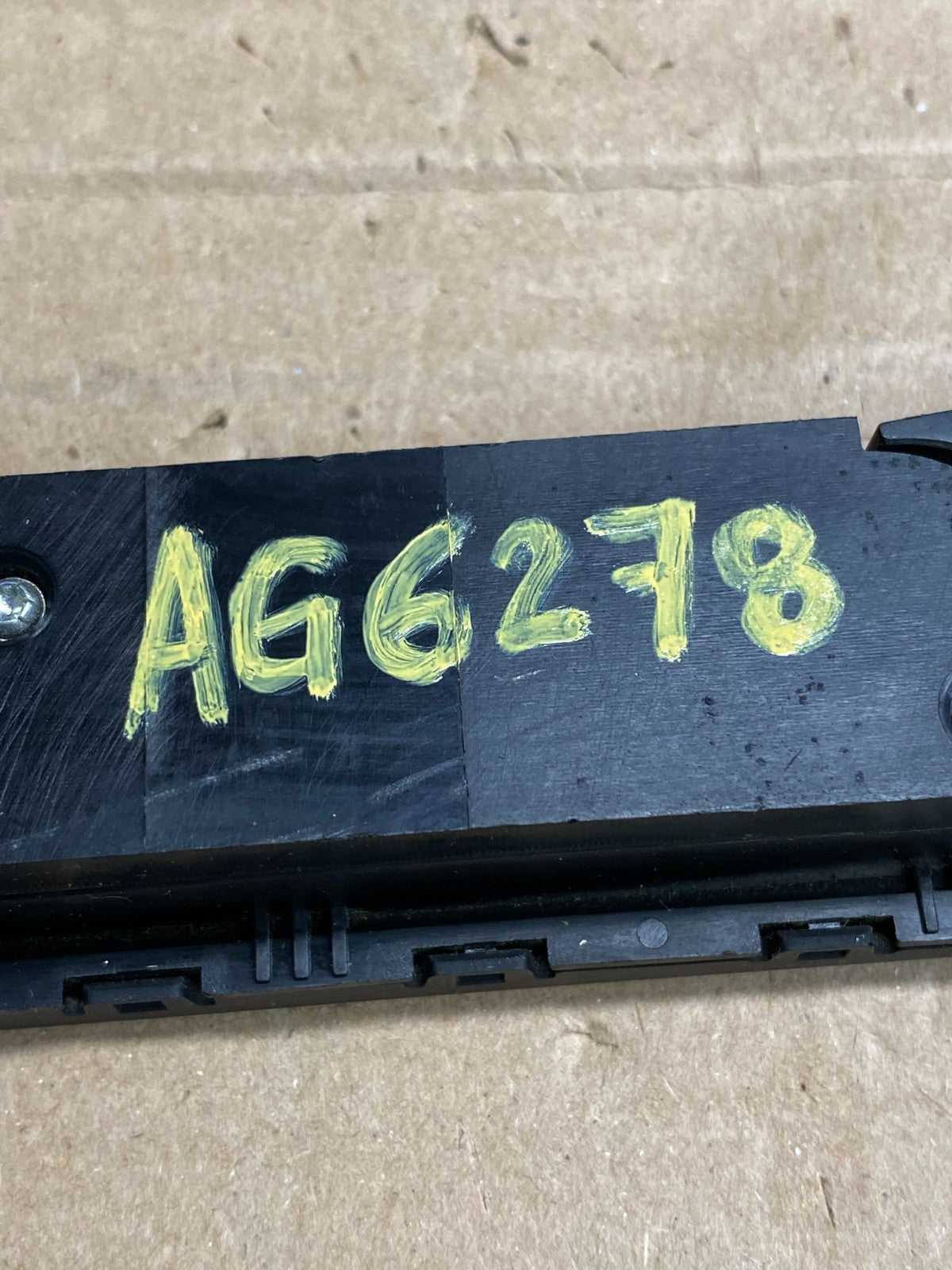2013 - 2017 Buick Enclave Center Dash Hazard Waring Multi Switch AG6278 DG5