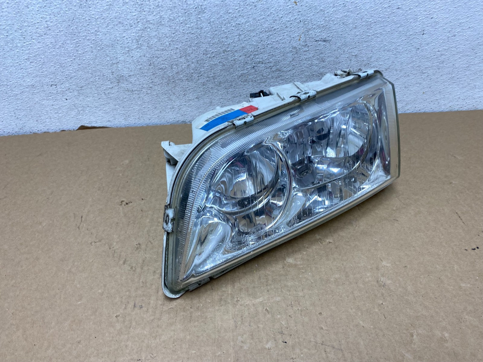 2000 - 2004 Volvo S40 Left Driver LH Halogen Headlight AF7323 DW2
