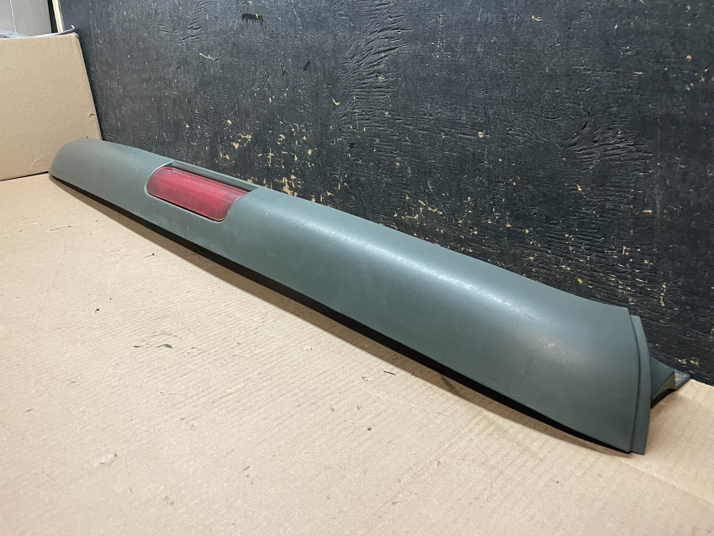 1996 to 2002 Chevrolet Express 3rd Third Brake Light Trim Spoiler z8407 DG1