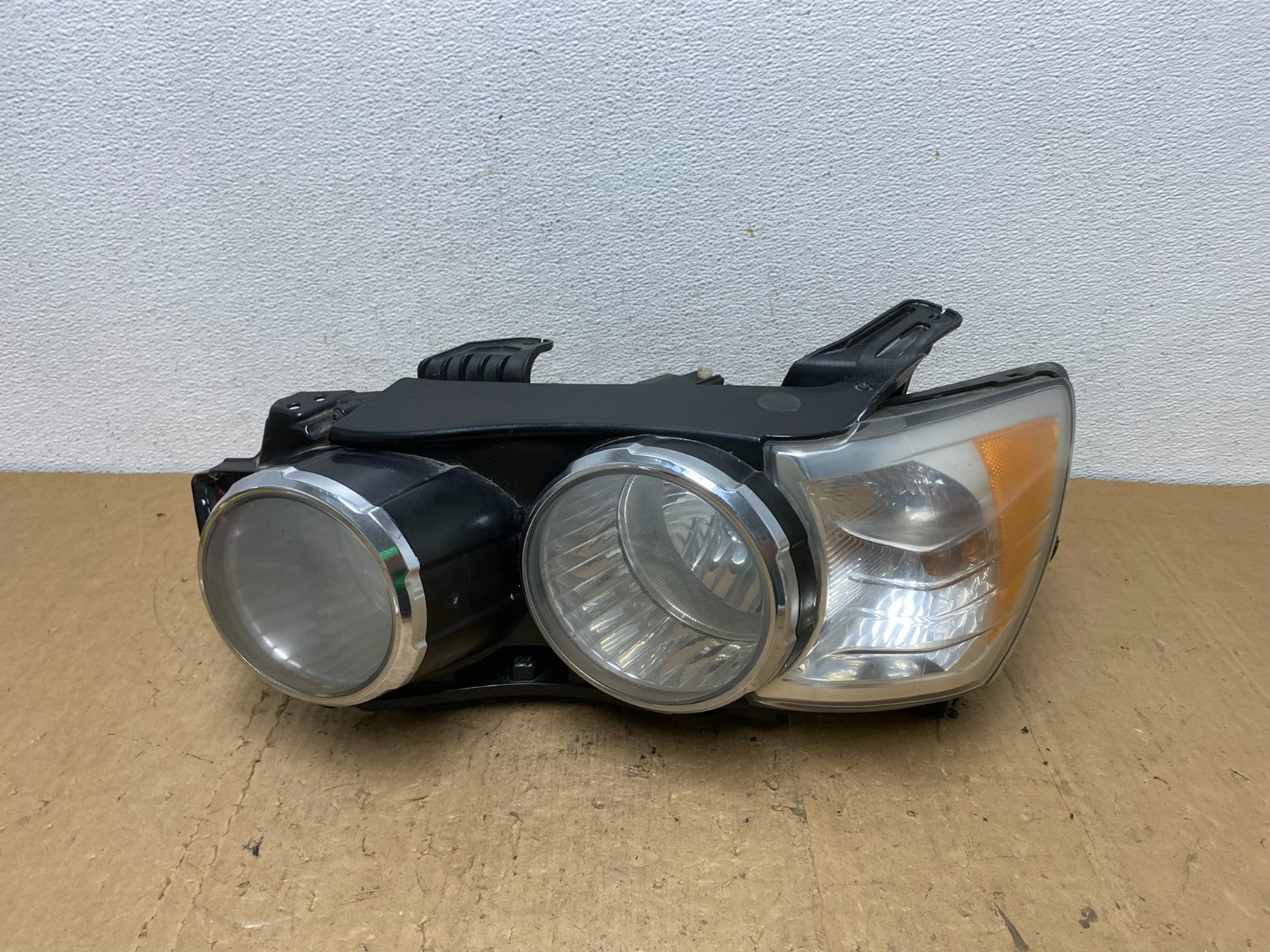 2012 to 2015 Chevrolet Sonic Left Driver LH Headlight AD0695 DW0