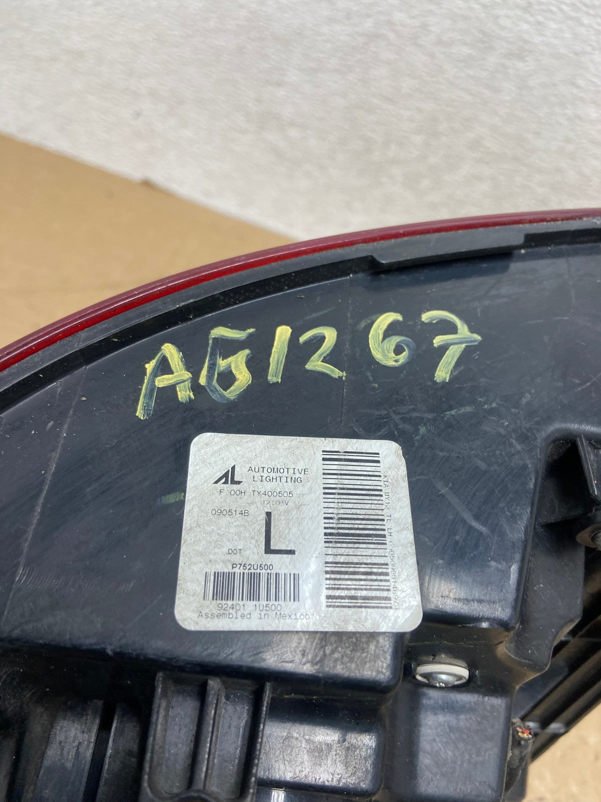2014 2015 Kia Sorento Left Driver Lh Tail Light AG1267 LK6