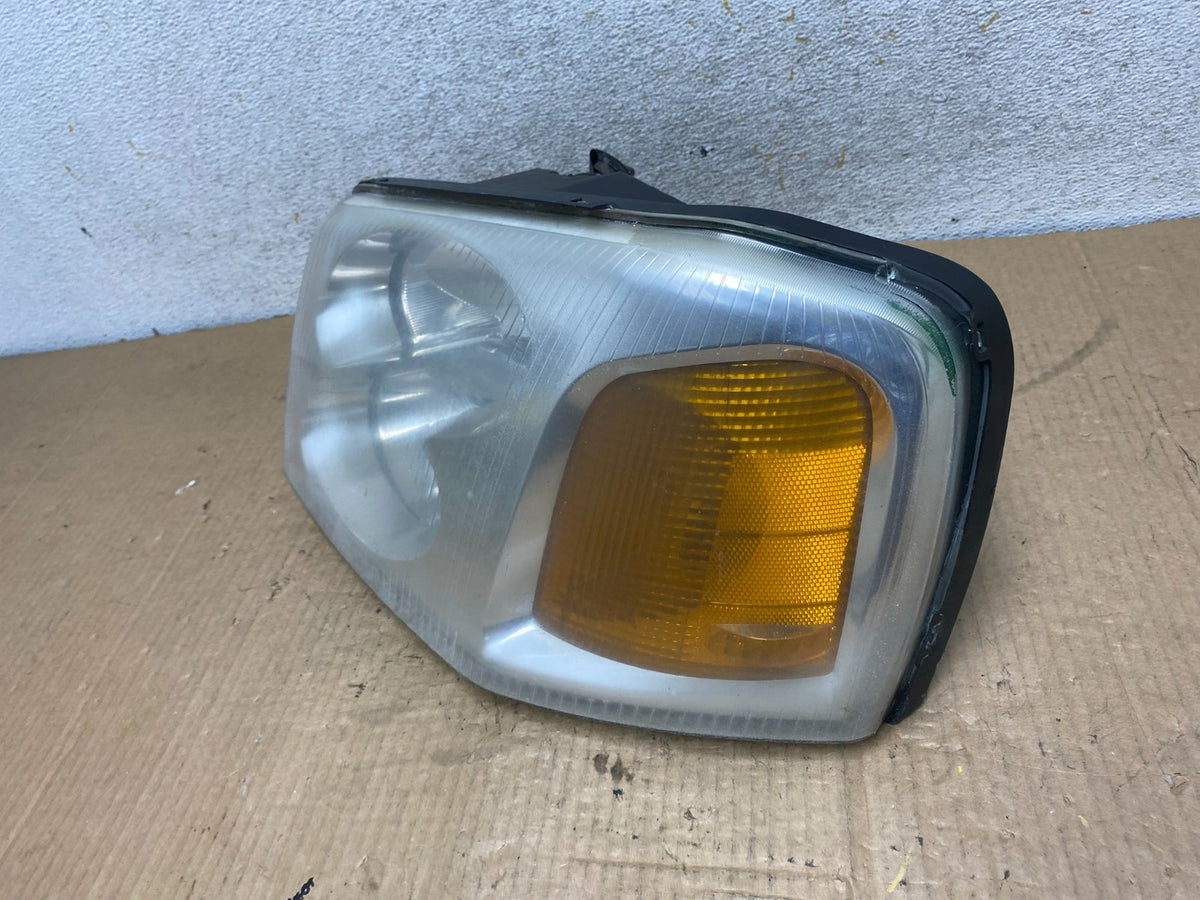 2002 to 2009 Gmc Envoy Left Driver Lh Side Headlight Halogen AI8189 DW1