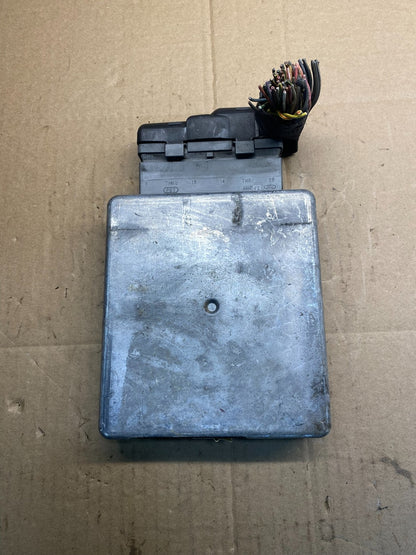 2004 Ford Crown Victoria Engine Control Unit ECU Computer Module ab4229 DG0