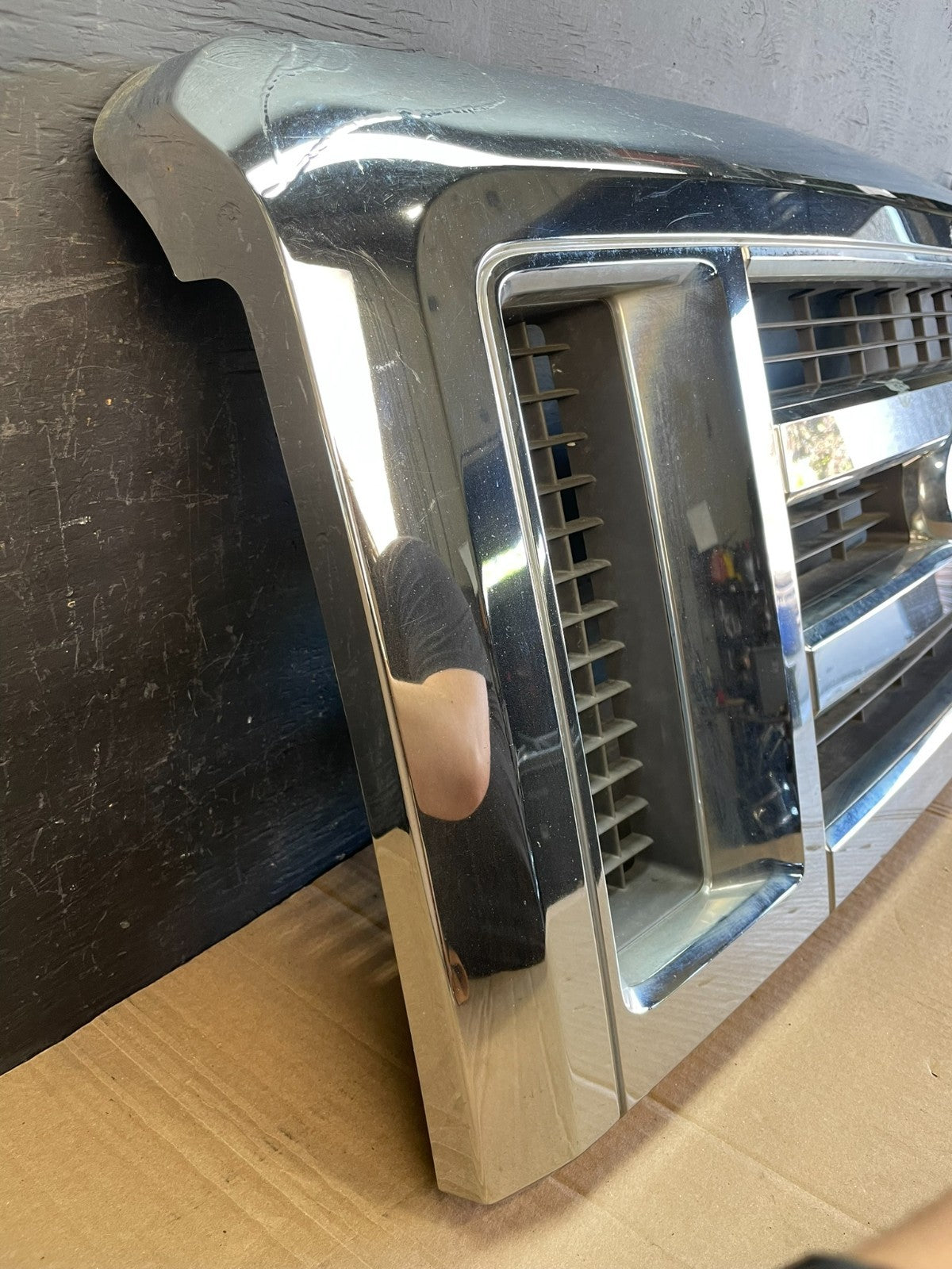 2008-2014 Ford Econoline E150 E250 Front Upper Chrome Grill Grille Oem ac2235 DG2