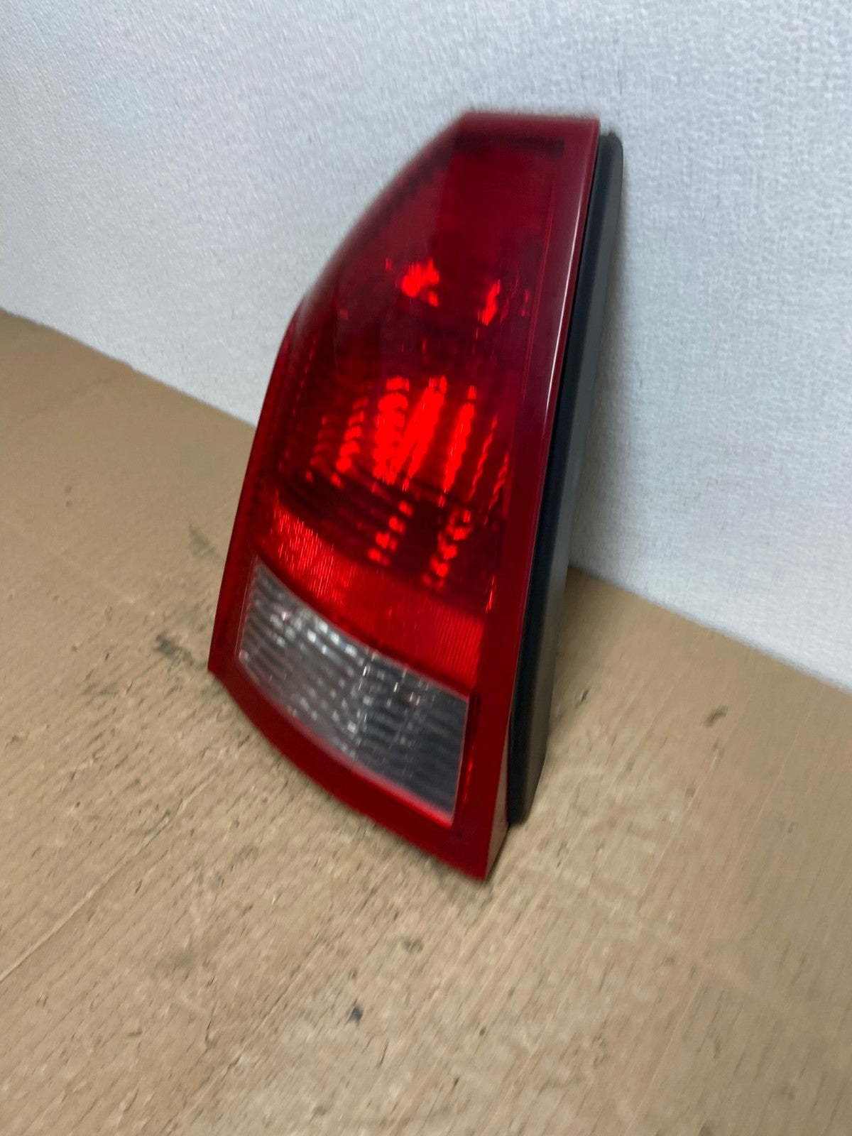 2005 - 2007 Chrysler 300 Left Driver Lh Side Tail Light Oem AB8382 LK1