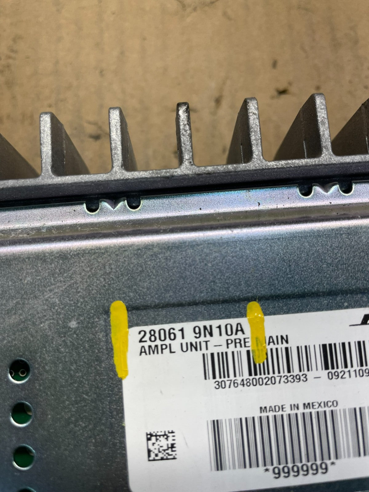 2009 to 2014 Nissan Maxima Radio Audio System Amplifier Module AMP W4189 DG3