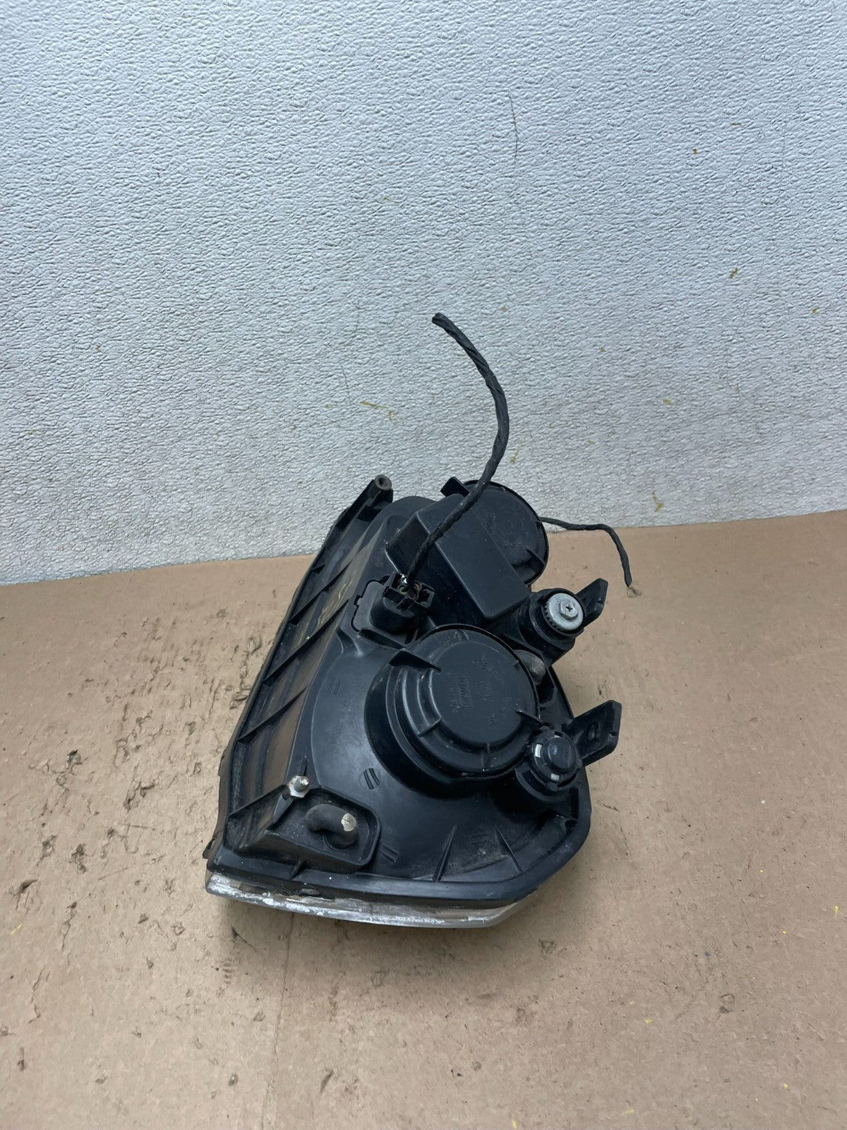 2004 to 2008 Suzuki Forenza Right Passneger RH Halogen Headlight Oem Q5057 DW13