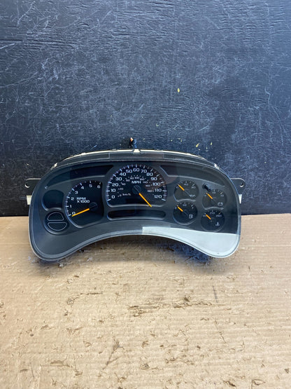 2003 to 2006 Chevrolet Silverado Speedometer Instrument Cluster ag8786 DG0