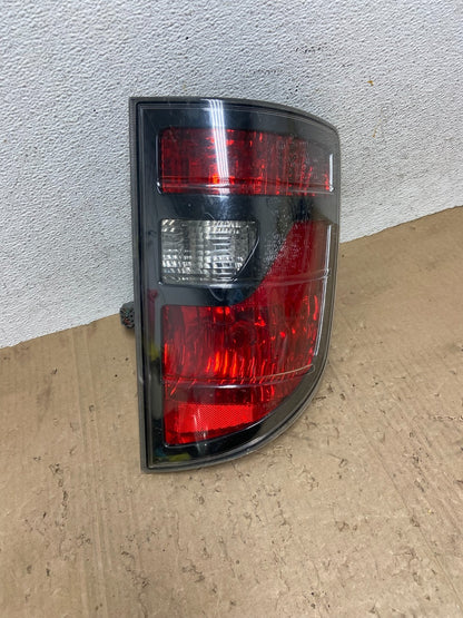 2006 2007 2008 Honda Ridgeline Right Passenger RH Side Tail Light AE9355 DG2