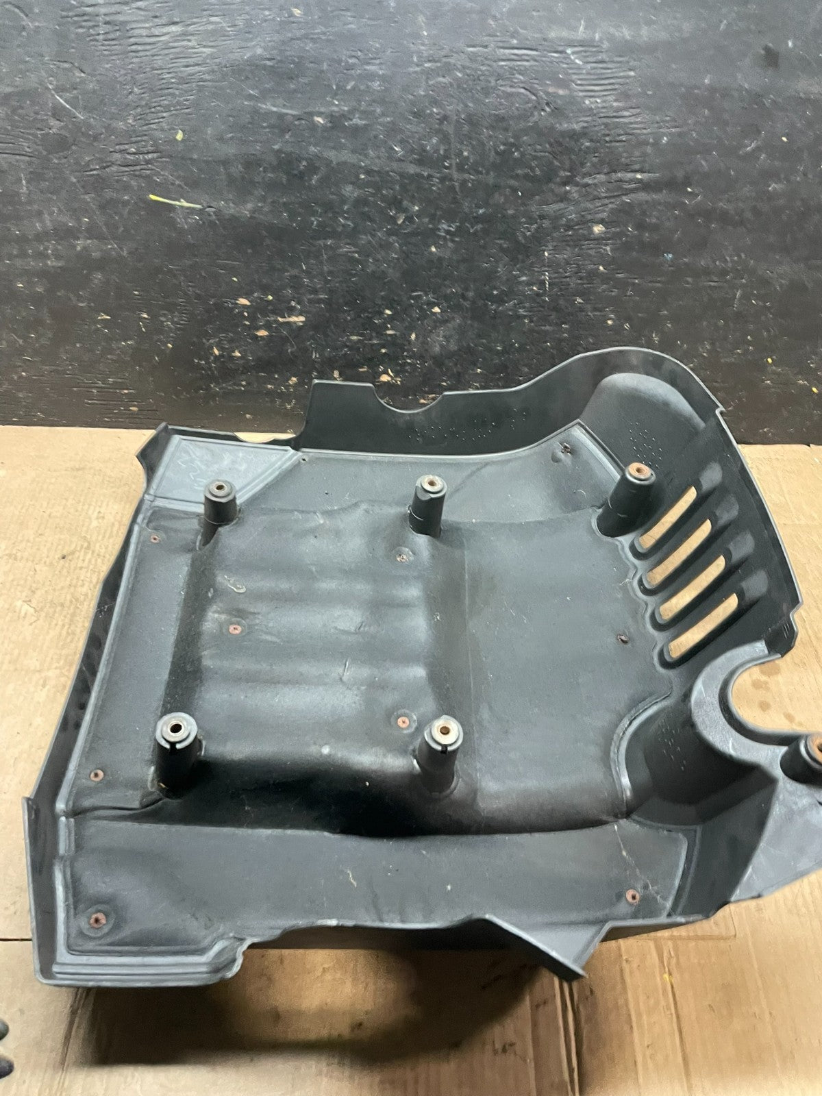 2001 - 2005 Hyundai Santa Fe 2.7L V6 Engine Motor Cover T0519 DG6