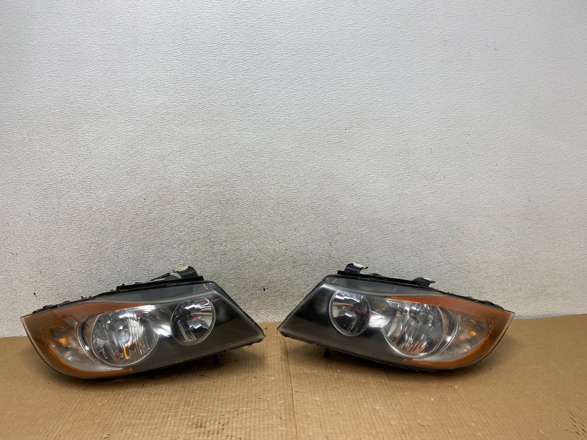 Halogen 2006 to 2008 BMW 3 Series Headlights Left+Right AI6660 DW0