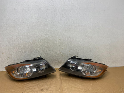 Halogen 2006 to 2008 BMW 3 Series Headlights Left+Right AI6660 DW0
