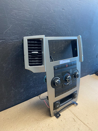 2008 to 2010 Jeep Grand Cherokee Center A/C Heater Climate Control AE3898 DG1