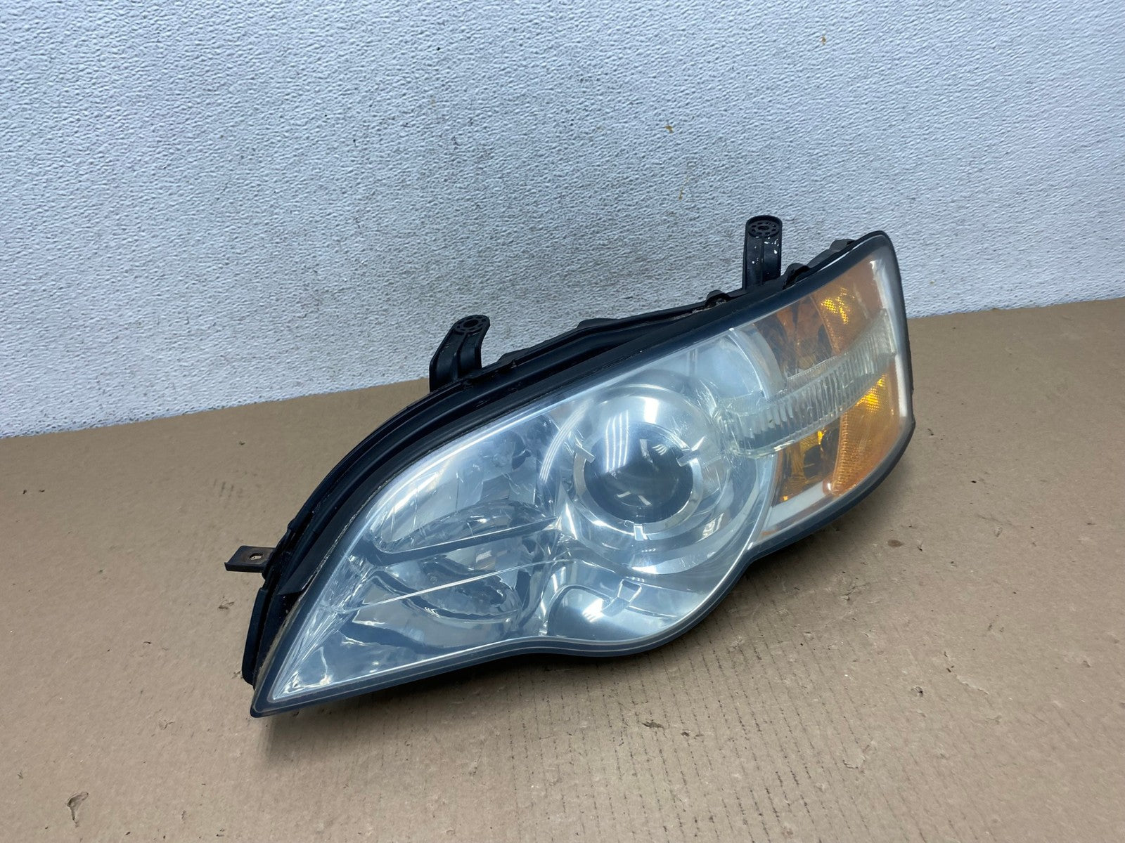2006 to 2007 Subaru Legacy Left Driver LH Side Headlight AF3112 LK2