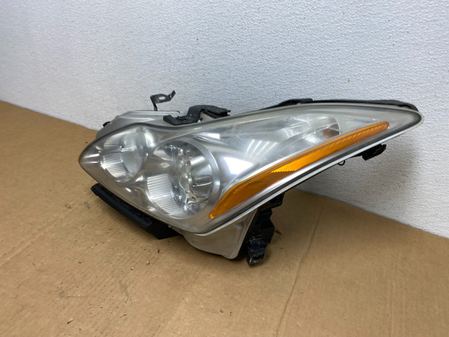 2008 to 2010 Infiniti G37 Coupe Left Driver LH Xenon HID Headlight AC8484 DW1
