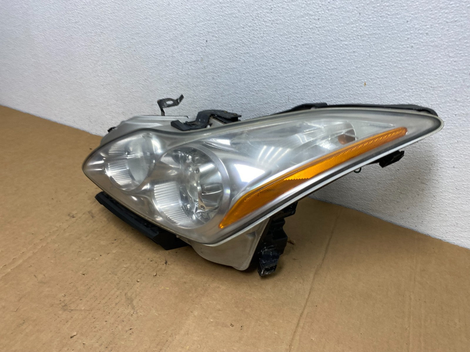 2008 to 2010 Infiniti G37 Coupe Left Driver LH Xenon HID Headlight AC8484 DW1