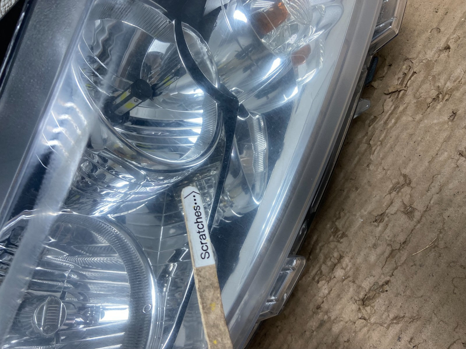 2011-2013 Jeep Grand Cherokee Right Passenger Halogen Headlight AB1603 DW3
