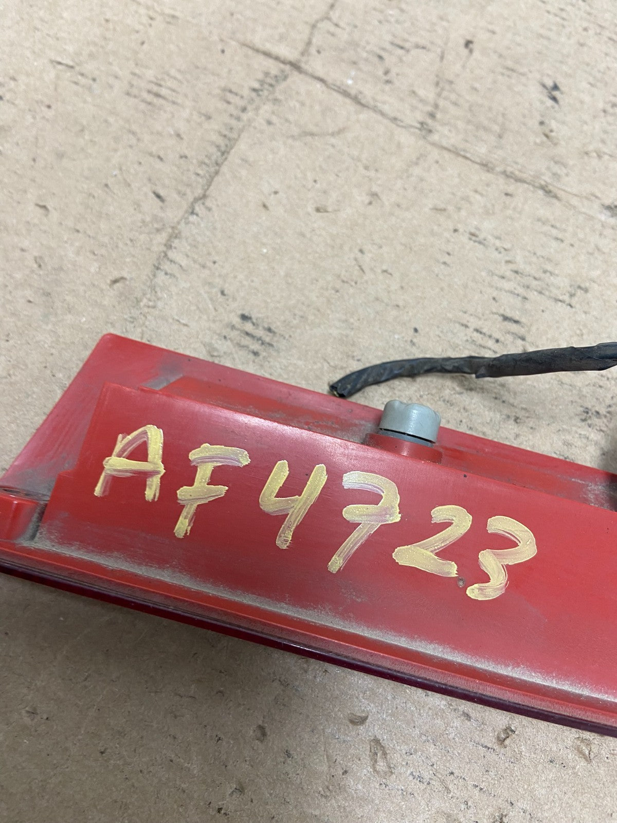 2012 to 2017 Ford Focus SE Trunk Lid Hatch 3rd Brake Light AF4723 DG8