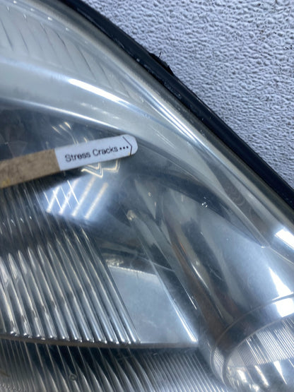 2004-2005 Toyota Sienna Right Passenger Halogen Headlight AD5249 DW4