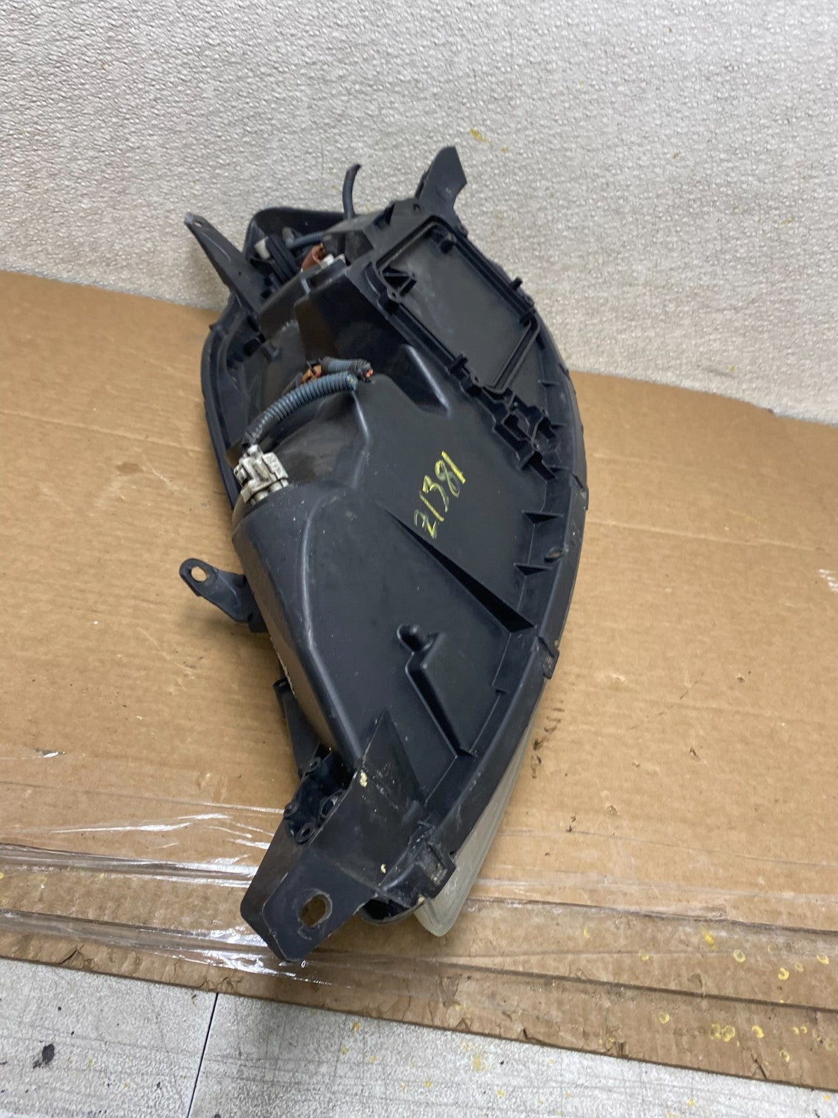 2006 to 2010 Toyota Sienna Right Passenger Rh Side Headlight Halogen Z1381 DW8