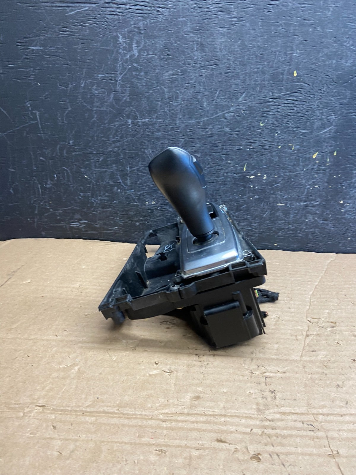 2007 to 2013 BMW X5 E70 Shift Shifter Selector Gear W/ Bezel AF2117 DG3