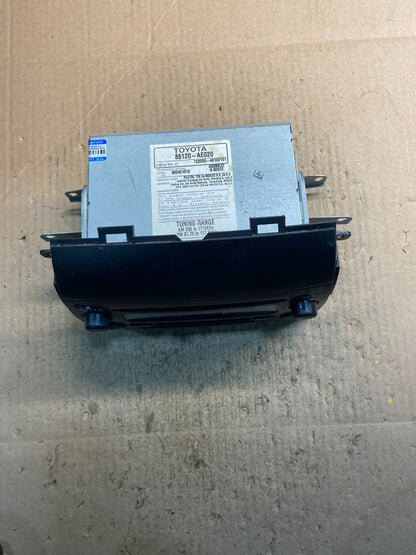 2004 to 2010 Toyota Sienna AM FM CD WMA Mp3 Radio Receiver Z0777 DG3