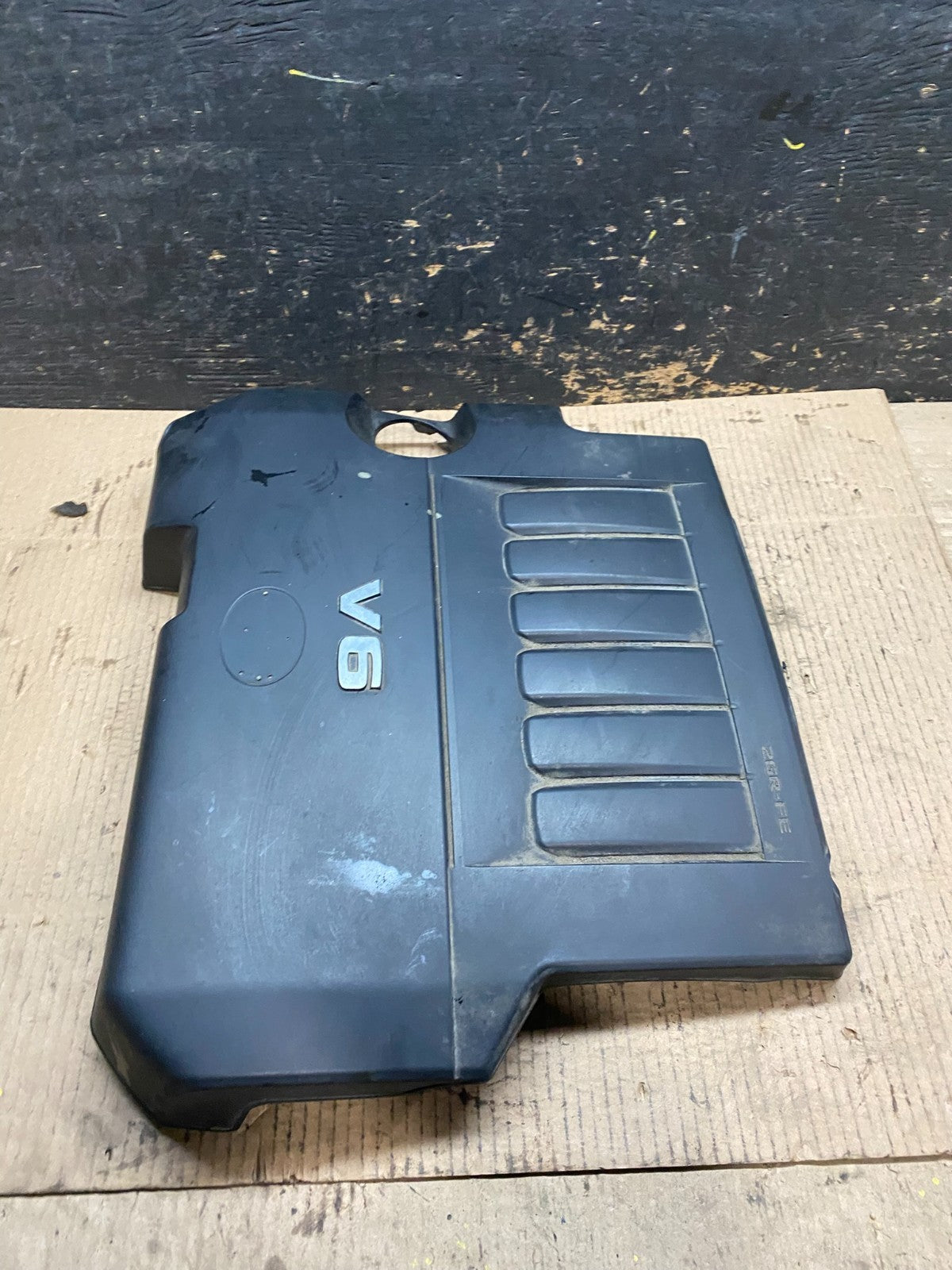 2008 to 2010 Toyota Highlander Top Engine Cover Lid OEM w5656 DG2