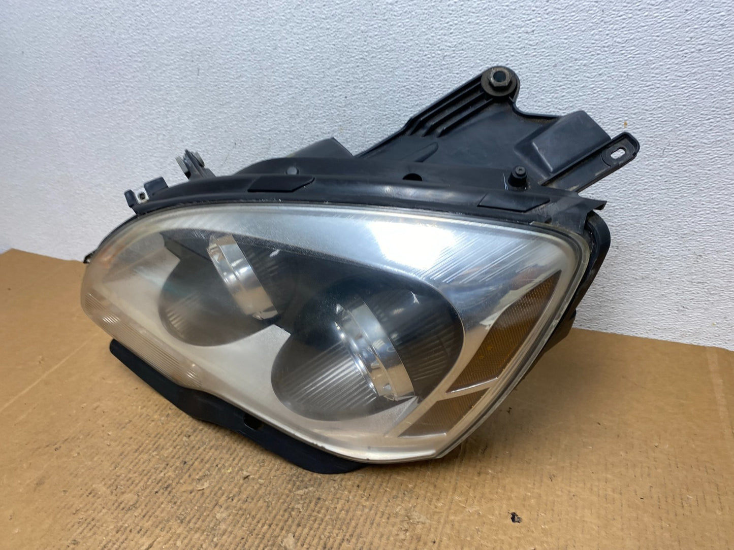 2007 to 2012 Gmc Acadia Halogen Headlight Left Driver LH Side AE1666 DW1