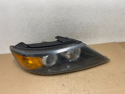 2011 to 2013 Kia Sorento Right Passenger RH Side Headlight Halogen AG6779 DW0