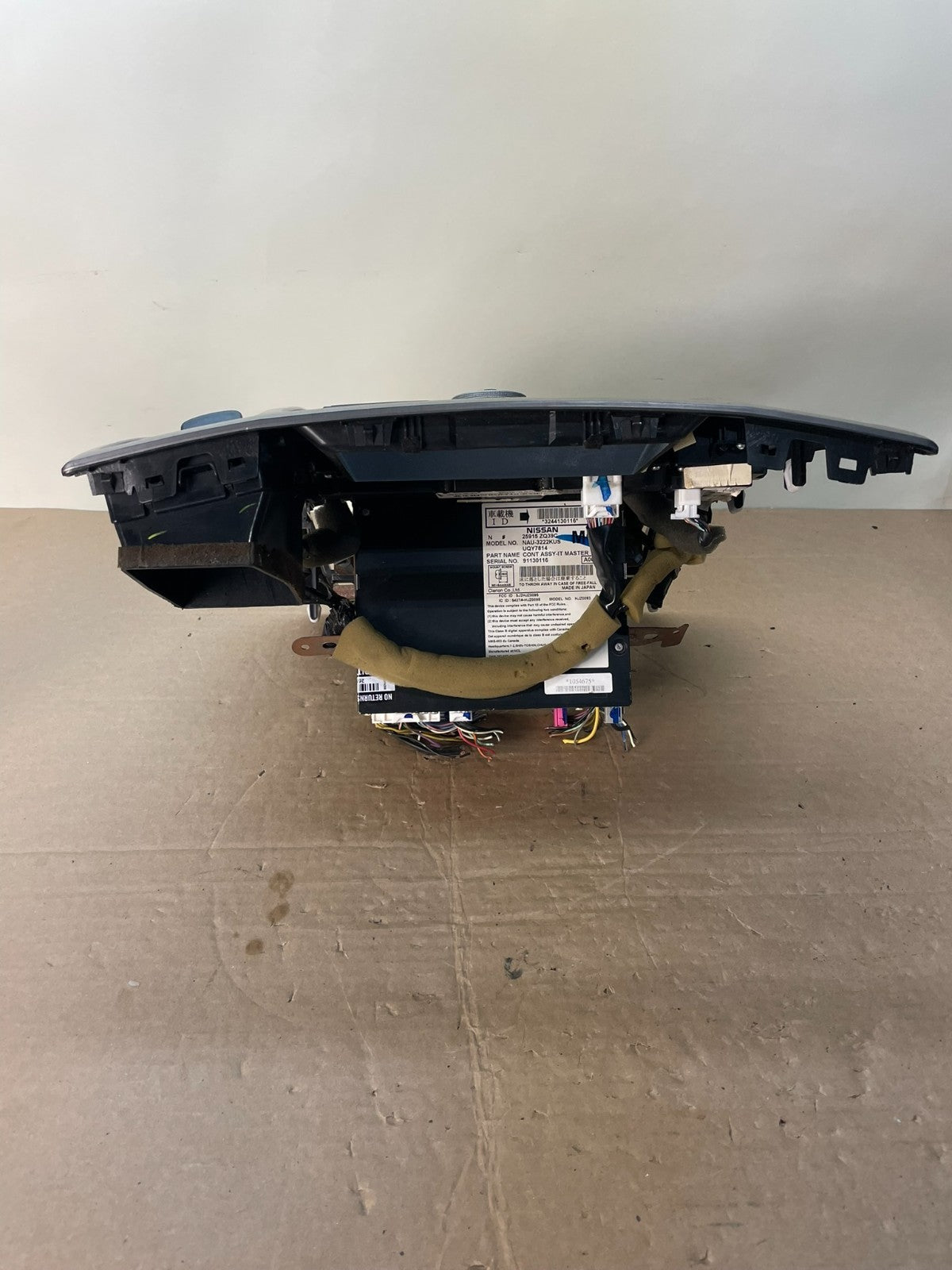 2008 to 2015 Nissan Armada Radio A/C Heat Temperature Climate Control ai0552`DG7